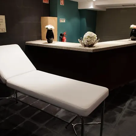 Hotel Mondim Al & 3*